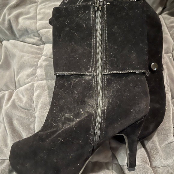 Fashion heeled boots - Picture 2 of 3